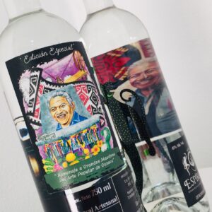 Botella de Mezcal Edición Especial - Isaac Vásquez - Homenaje a Grandes Maestros del Arte Popular de Oaxaca - Mezcal 9 Espíritus