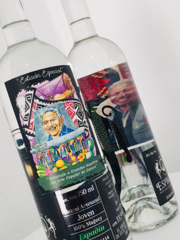 Botella de Mezcal Edición Especial - Isaac Vásquez - Homenaje a Grandes Maestros del Arte Popular de Oaxaca - Mezcal 9 Espíritus